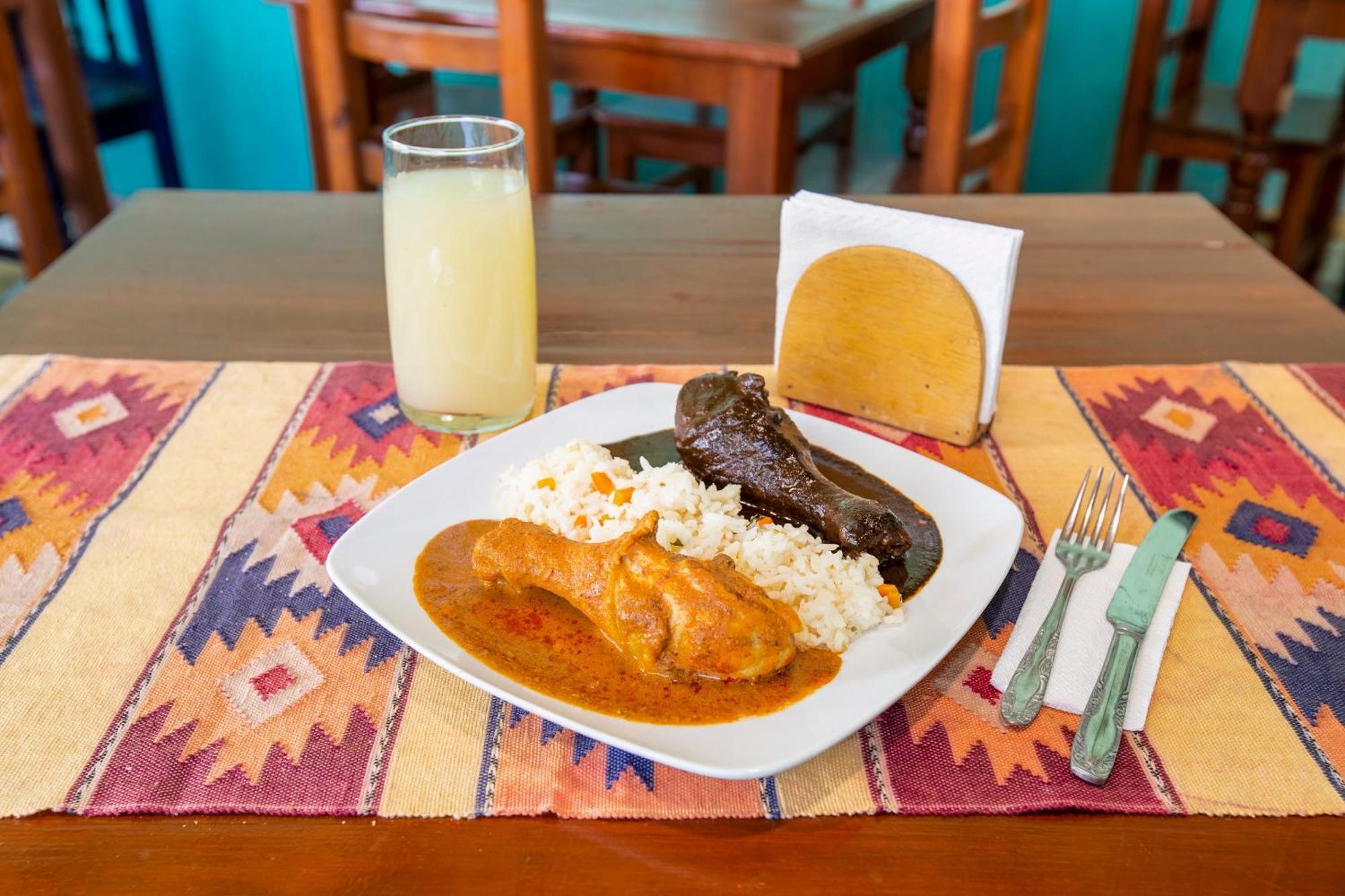 Oyo Hotel Y Restaurante Mitla, Oaxaca San Pablo Villa de Mitla Εξωτερικό φωτογραφία